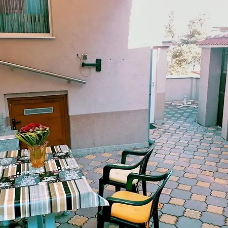 Нouse With Cute Little Yard Διαμέρισμα Φιλιππούπολη Εξωτερικό φωτογραφία
