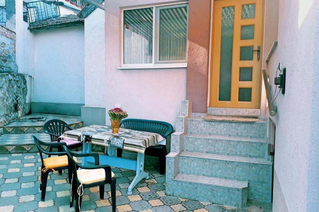 нouse With Cute Little Yard * Plovdiv